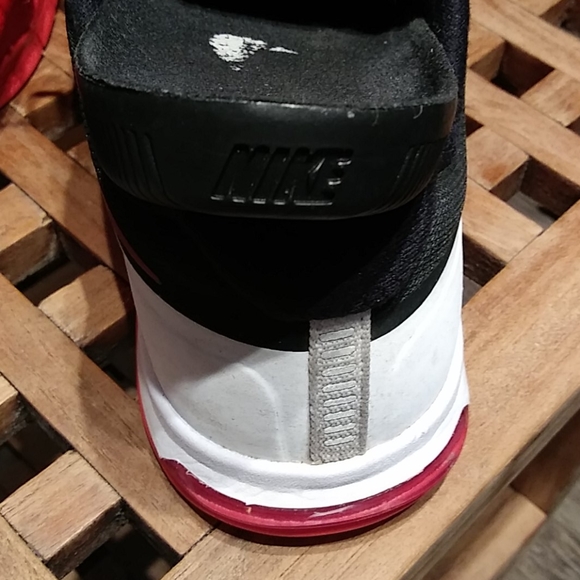 NIKE Flywire shoes - Picture 8 of 16